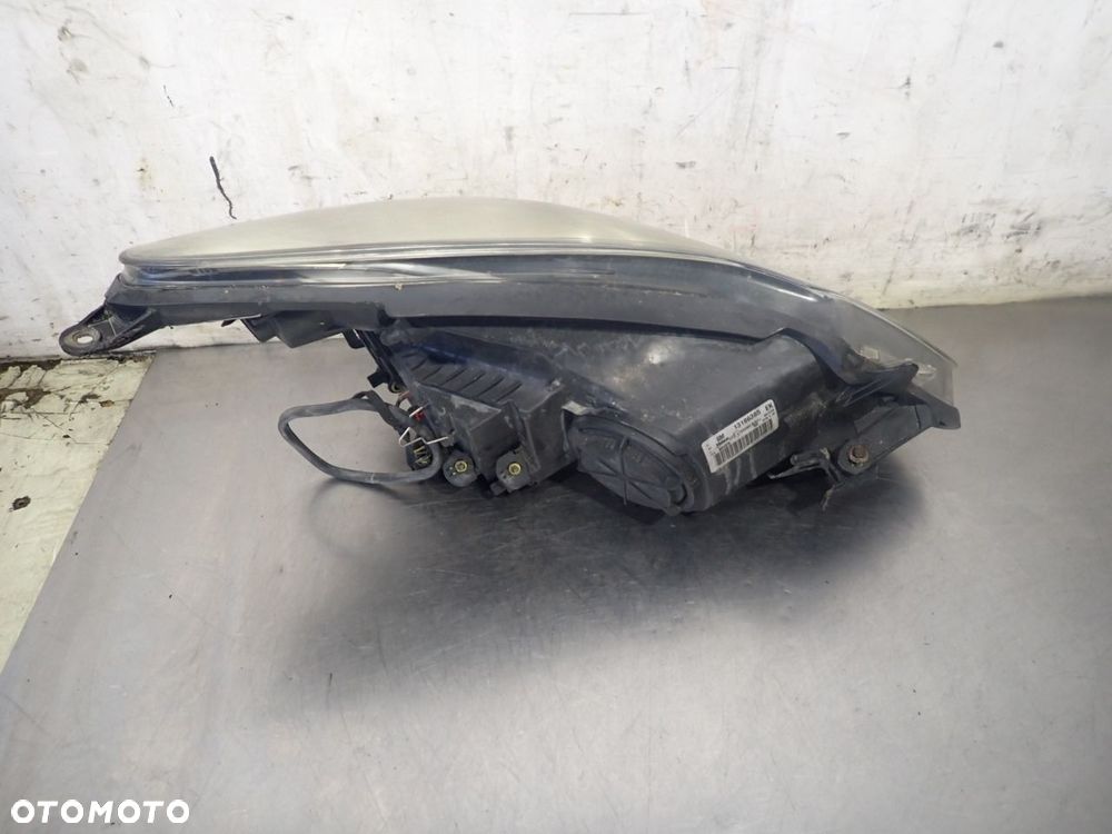 LAMPA LEWA PRZEDNIA OPEL CORSA D 13186385 - 2