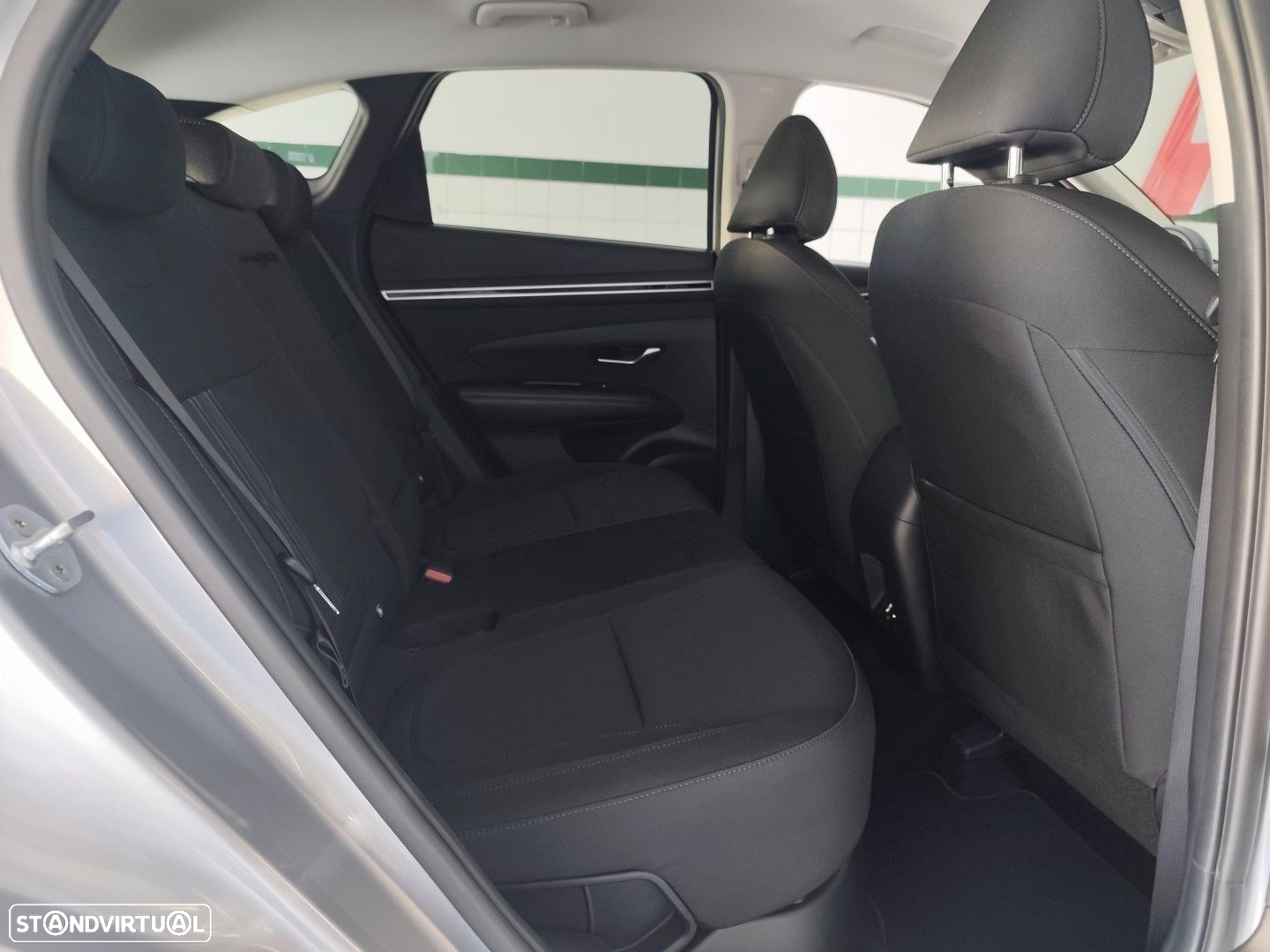Hyundai Tucson 1.6 T-GDI HEV Vanguard - 14
