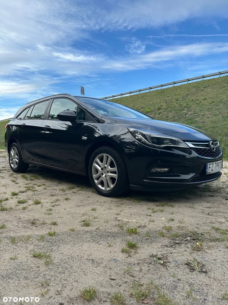 Opel Astra - 1