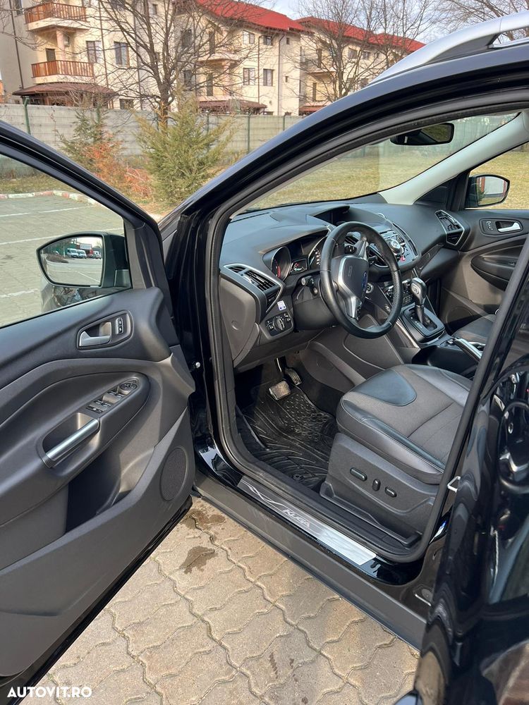 Ford Kuga 2.0 TDCi Powershift 4WD Titanium - 10
