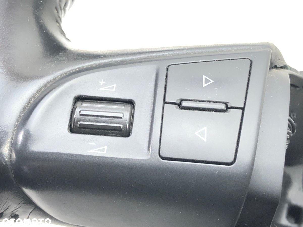 KIEROWNICA - 260.00 PLN - SKODA SUPERB II Kombi (3T5) 2009 - 2015 2.0 TDI 103 kW [140 KM] olej - 4