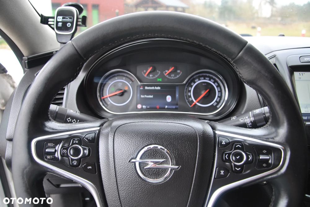 Opel Insignia - 11