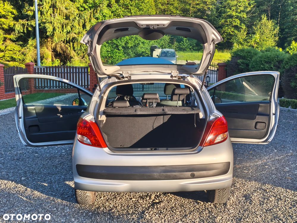 Peugeot 207 - 19