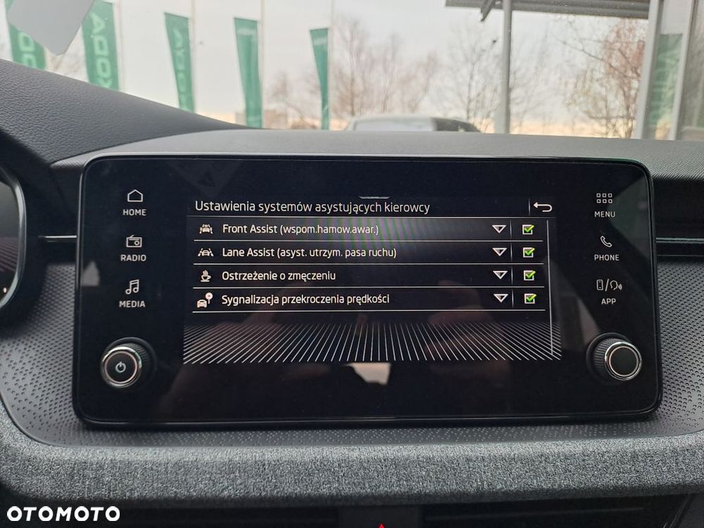 Skoda Scala 1.0 TSI Edition 130 - 12