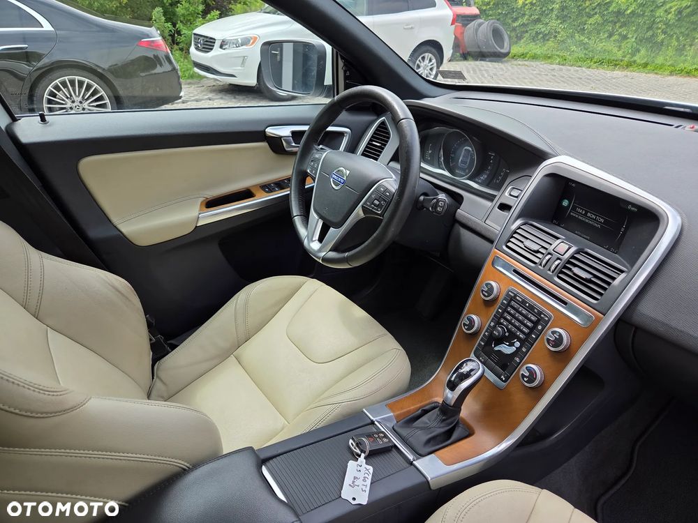 Volvo XC 60 T5 AWD Summum - 11