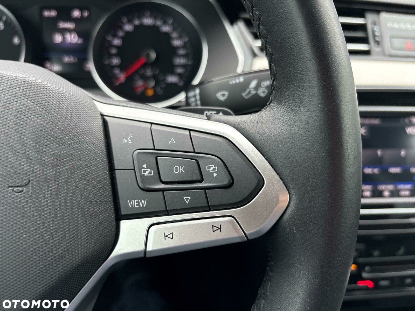 Volkswagen Passat 2.0 TSI Elegance DSG - 17