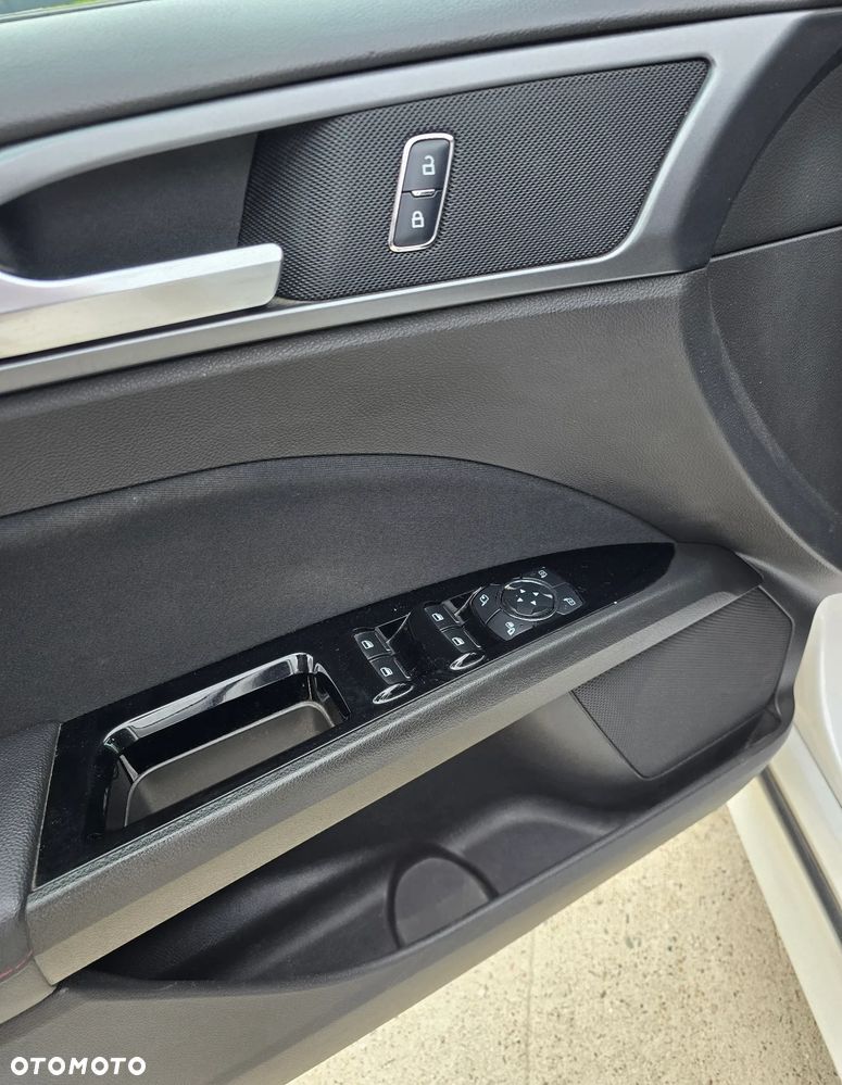 Ford Mondeo 2.0 TDCi ST-Line - 13