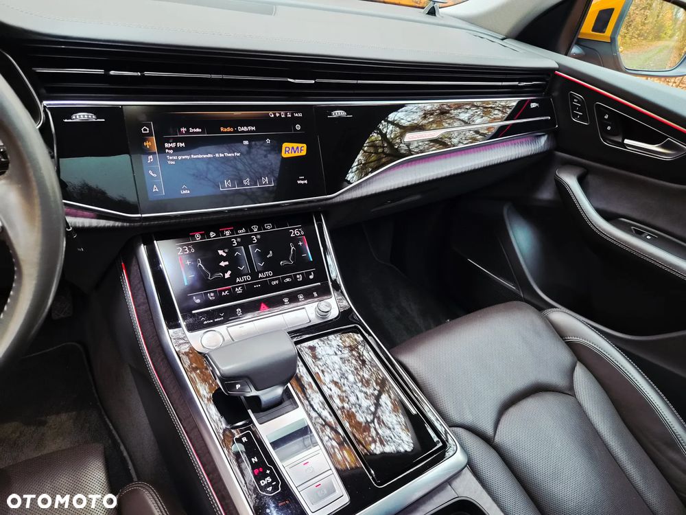 Audi Q8 - 24