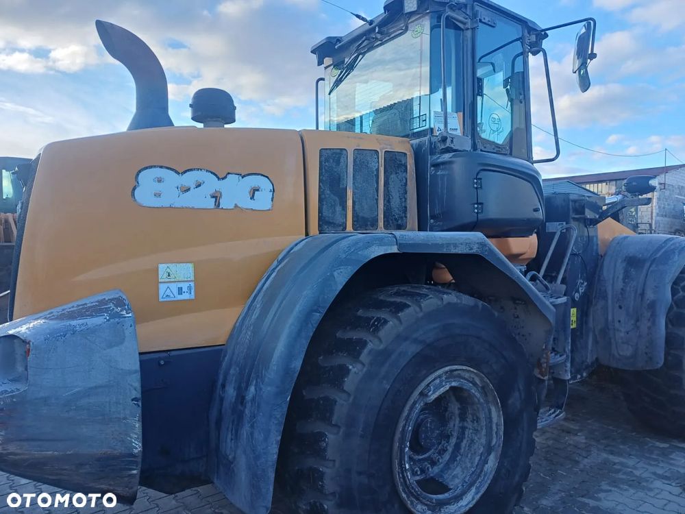 Case CASE 821G Stage V - 3