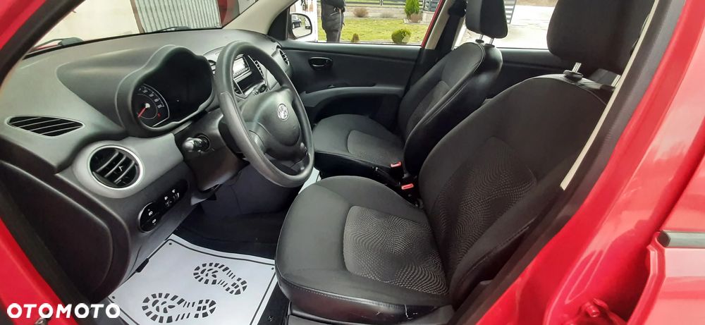 Hyundai i10 - 25
