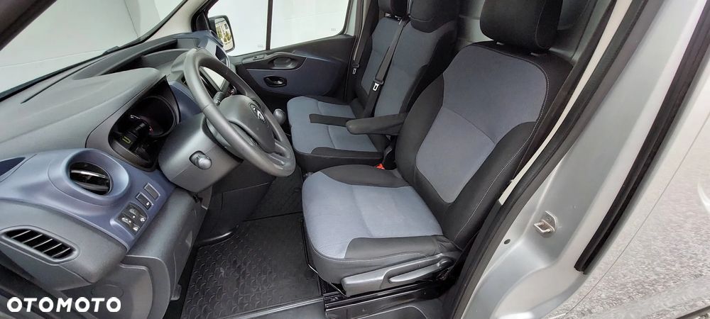 Opel VIVARO Long DŁugi - 19