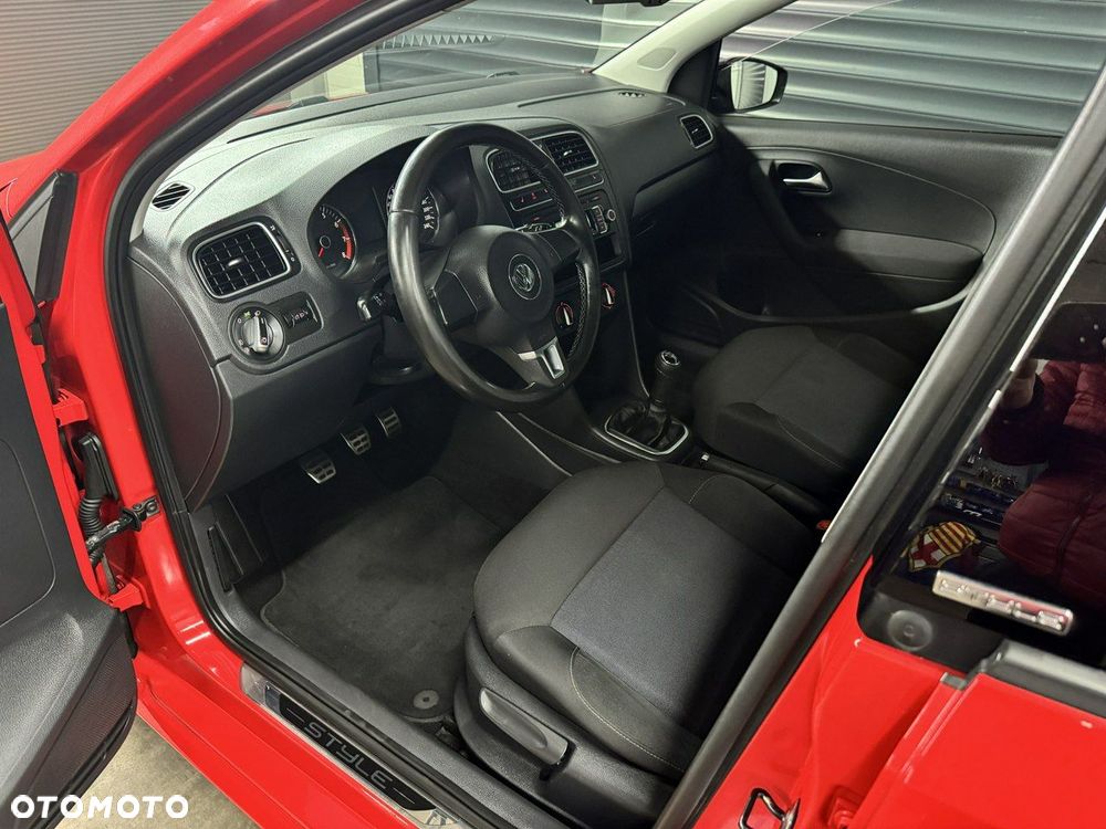 Volkswagen Polo - 10