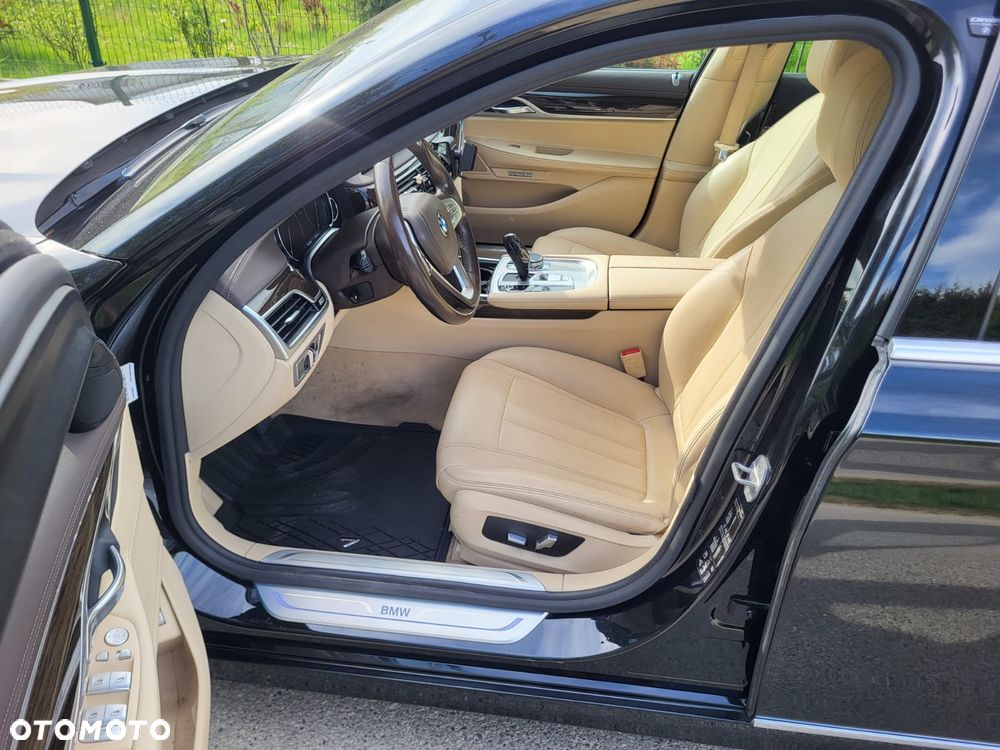 BMW Seria 7 740d xDrive - 11