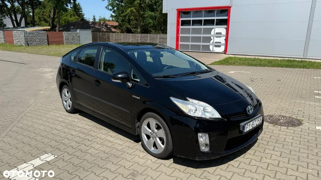 Toyota Prius (Hybrid) Comfort - 12