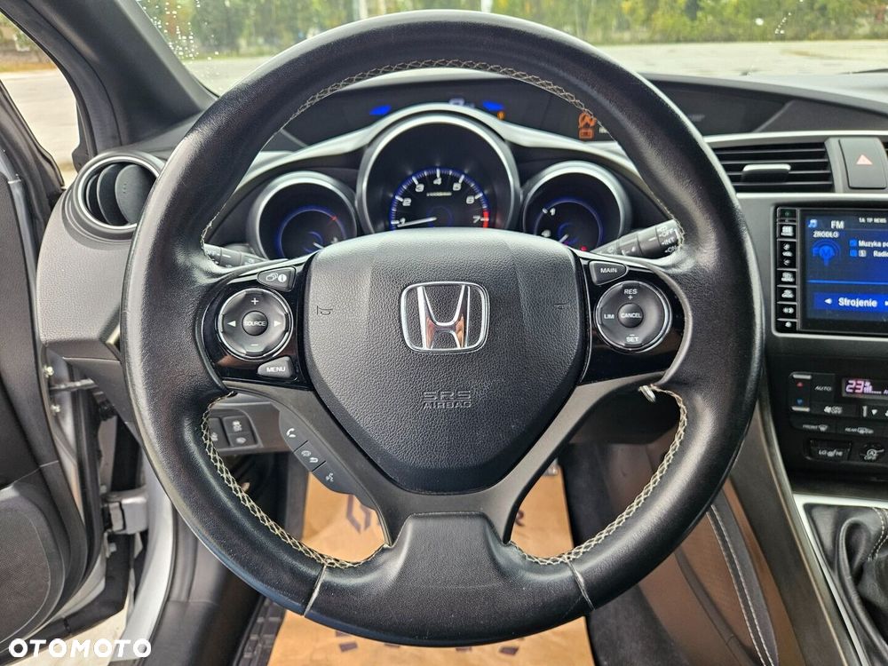 Honda Civic 1.8 Sport - 18