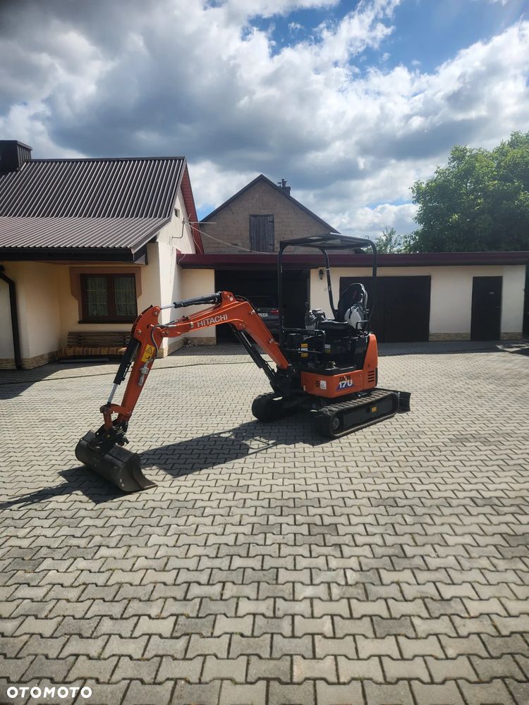 Hitachi ZX17U-6 - 10