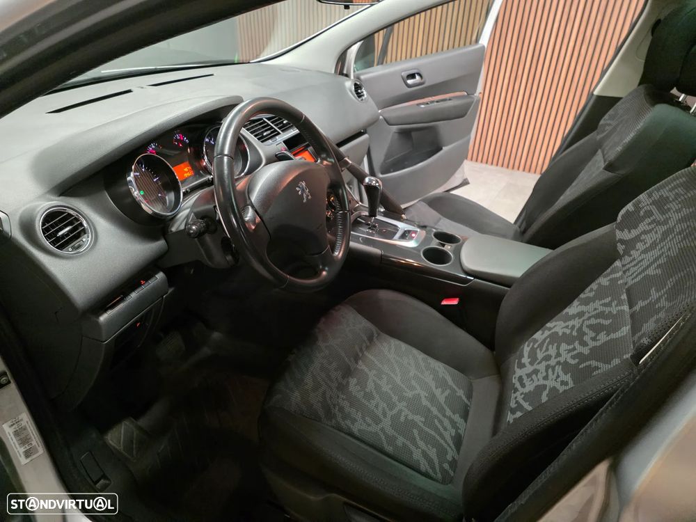 Peugeot 3008 1.6 e-HDi Sport CMP6 - 17