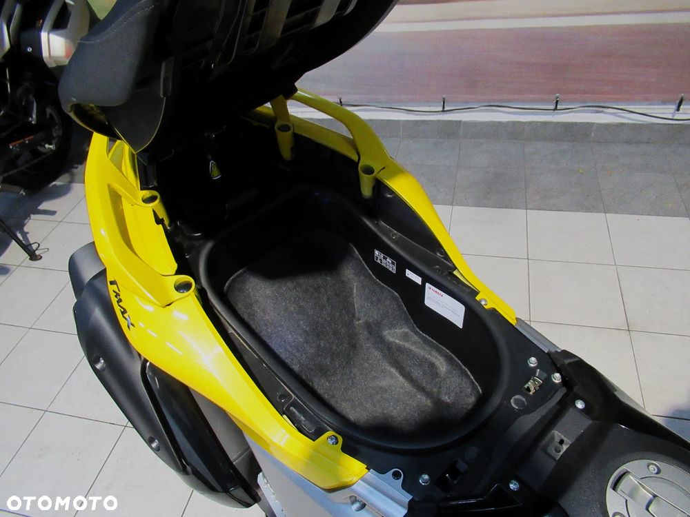 Yamaha Tmax - 28