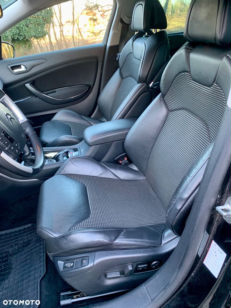 Citroën C5 Tourer HDi 200 FAP Exclusive - 17