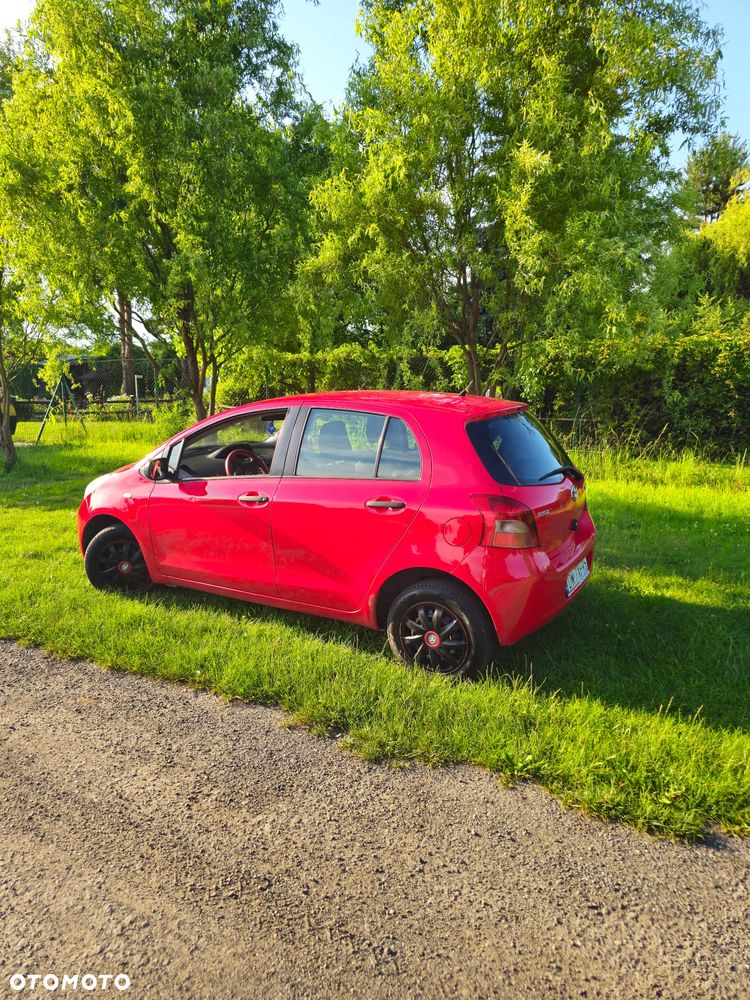 Toyota Yaris - 2