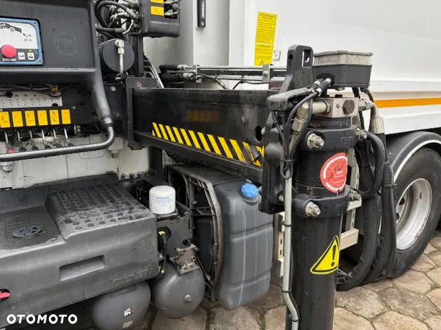 Volvo FM 370 HDS dźwig HIAB 144 Euro 6 - 22