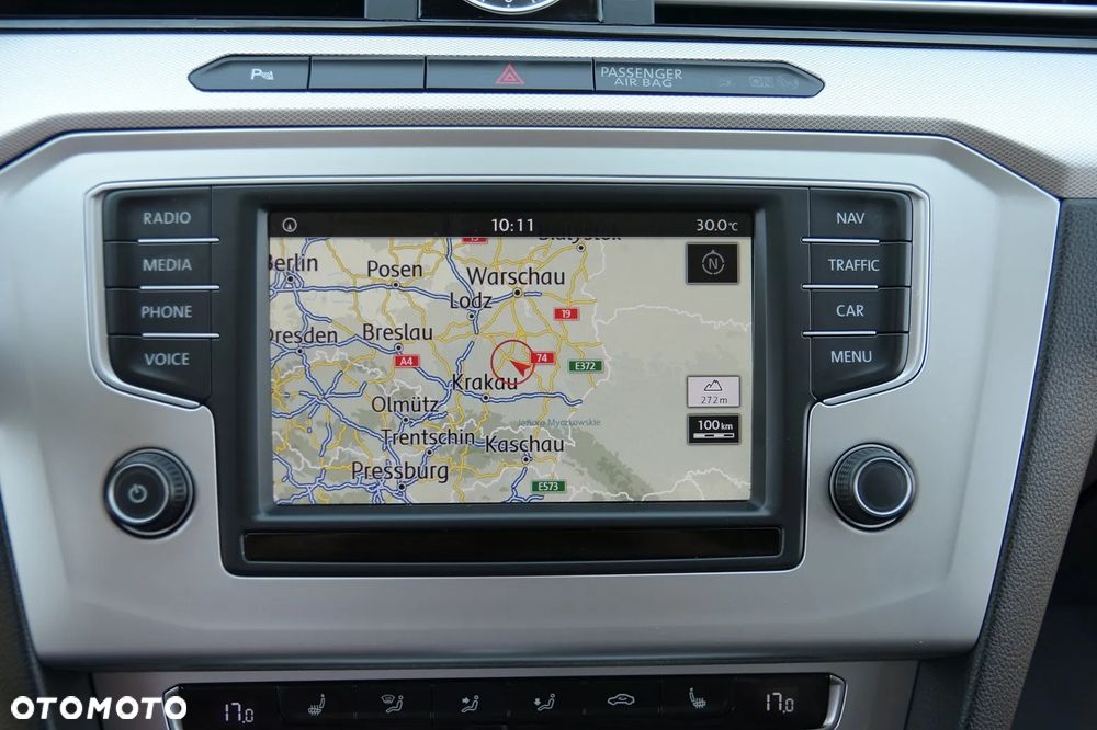 Volkswagen Passat - 33