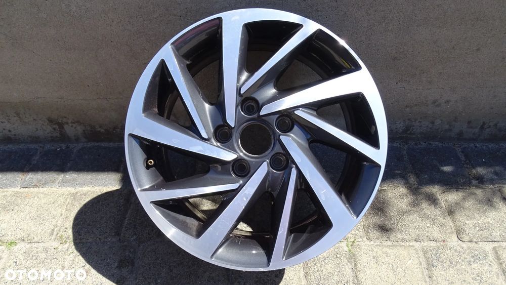 VW GOLF VII 5G0 - felga 6.5Jx16H2 ET46 5x112 - 1