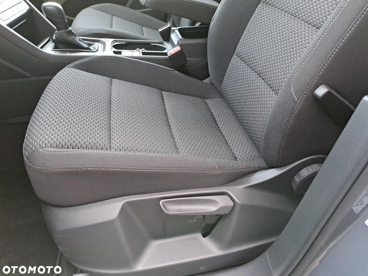 Volkswagen Touran 1.5 TSI EVO Comfortline Plus DSG - 12