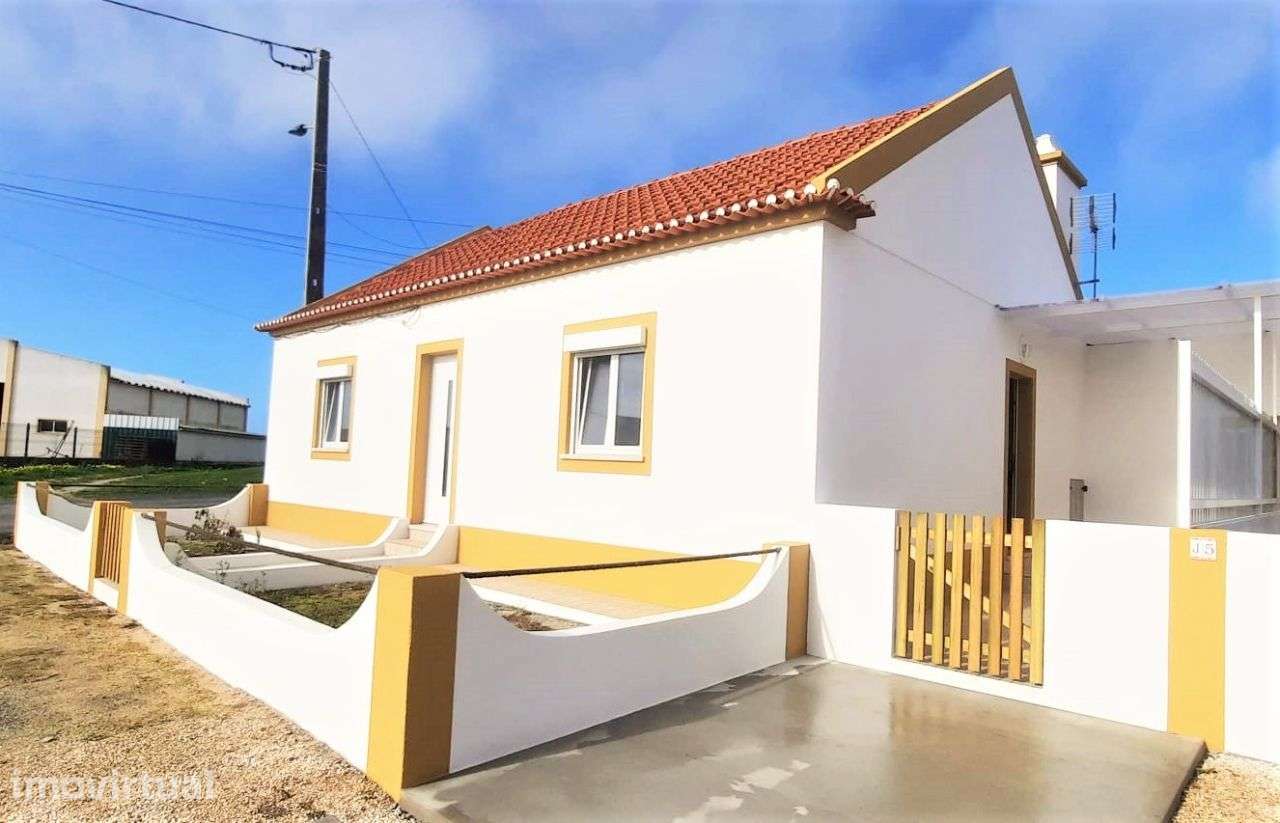 Casinha Típica Tradicional Portuguesa, T3, Boavista / Santa Cruz