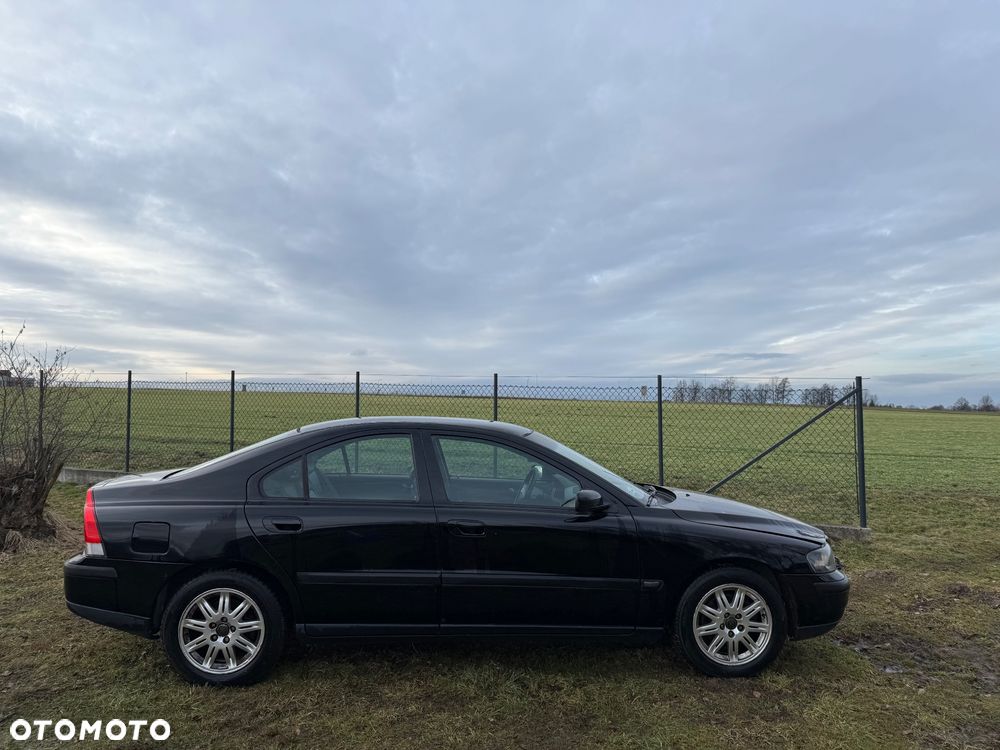 Volvo S60 2.4 D5 - 4