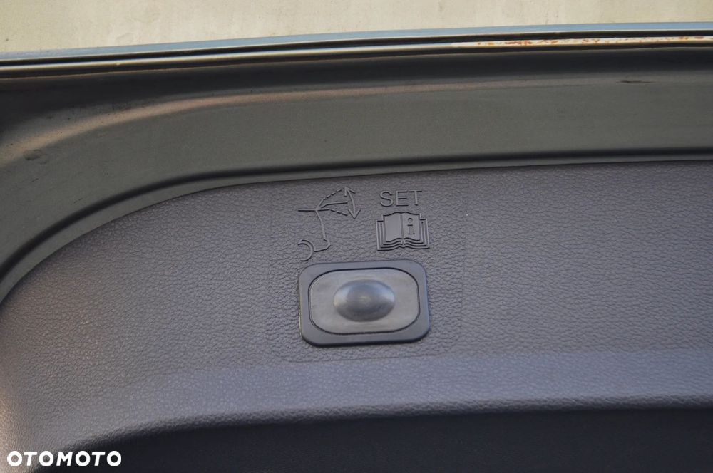 Ford Kuga 1.6 EcoBoost 4WD Titanium Plus - 9