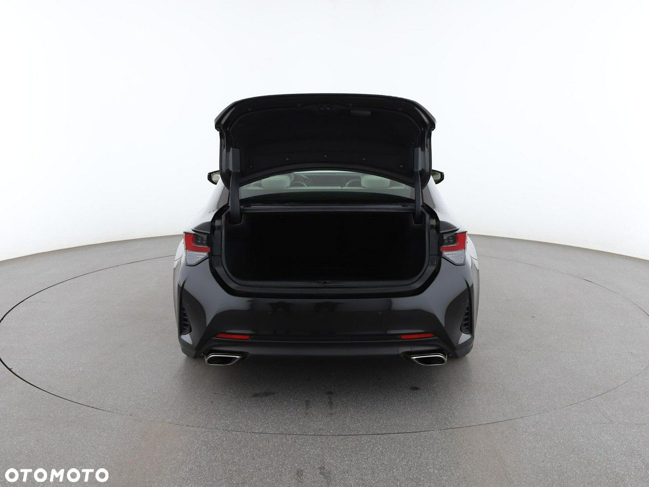 Lexus RC 300h F Sport - 19