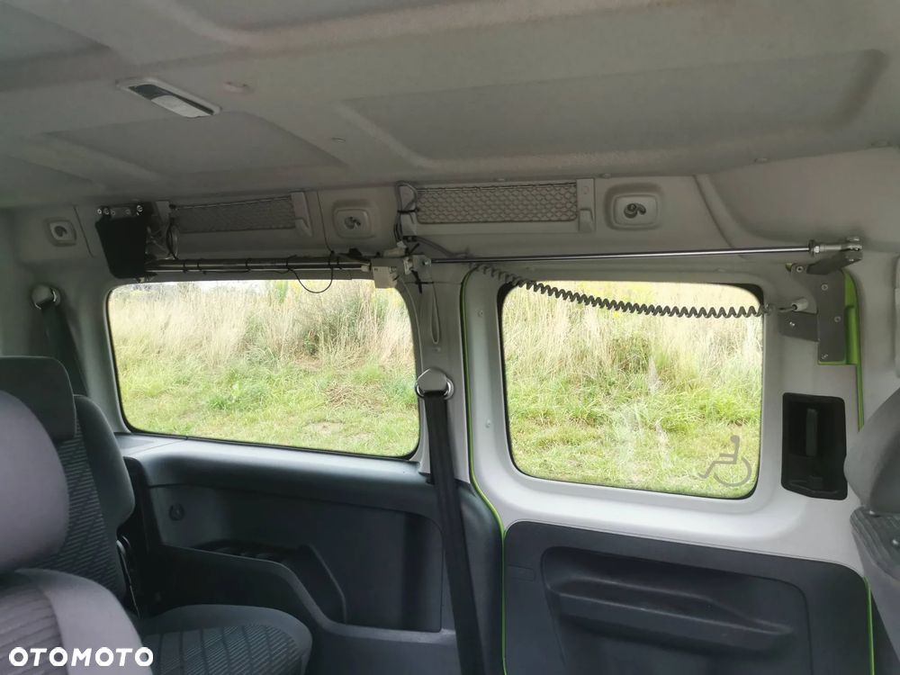 Volkswagen Caddy 1.6 (7-Si.) DSG Edition 30 - 20