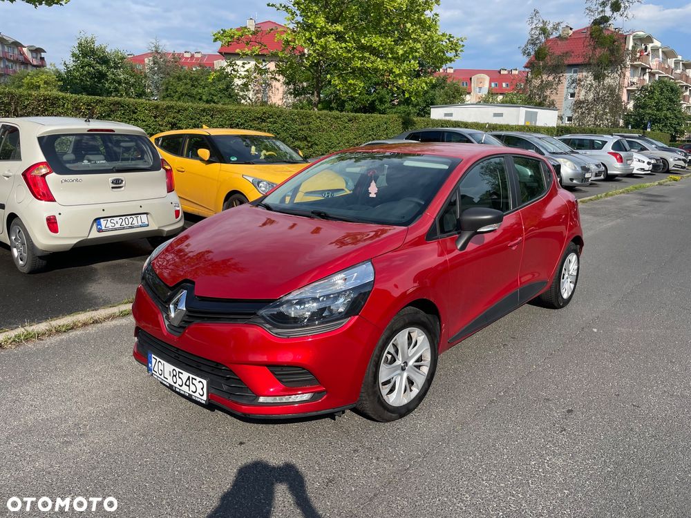 Renault Clio - 9