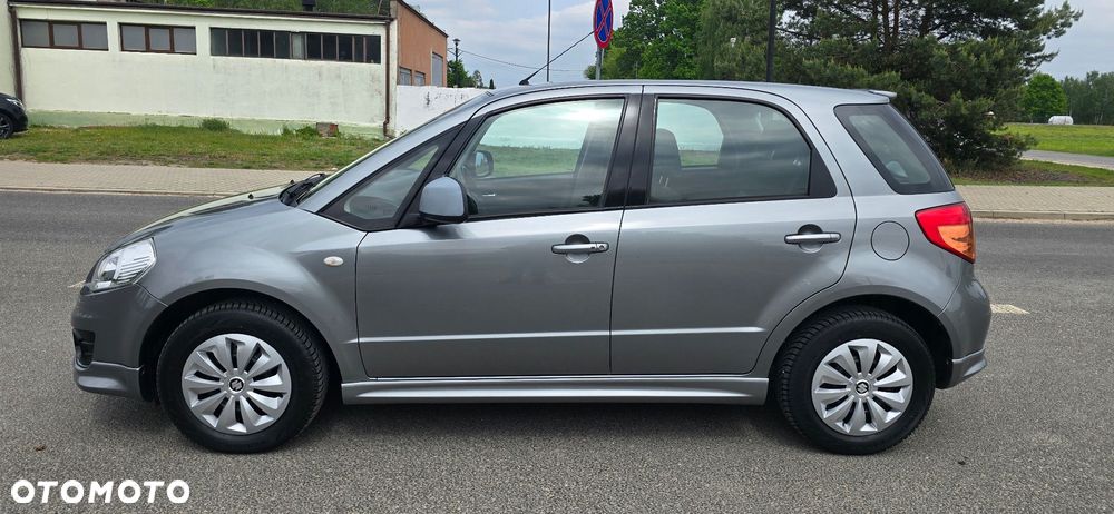 Suzuki SX4 1.6 Comfort - 9