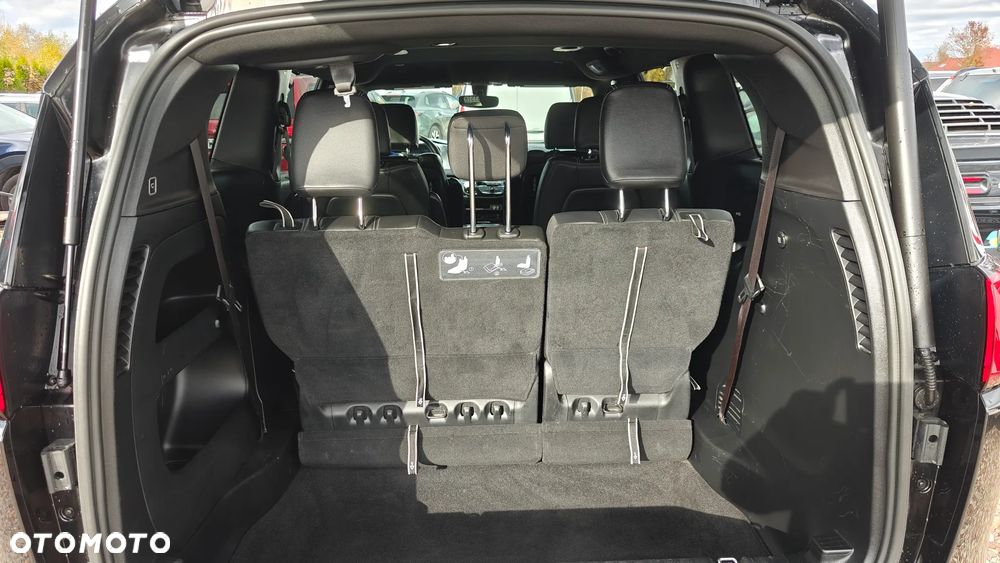 Chrysler Pacifica - 32