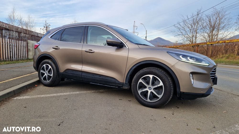 Ford Kuga 1.5 EcoBoost 2WD Titanium - 4