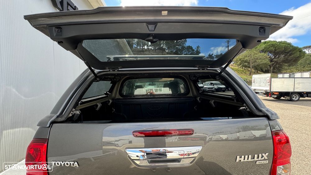 Toyota Hilux 2.4 D-4D 4WD CD Tracker - 44