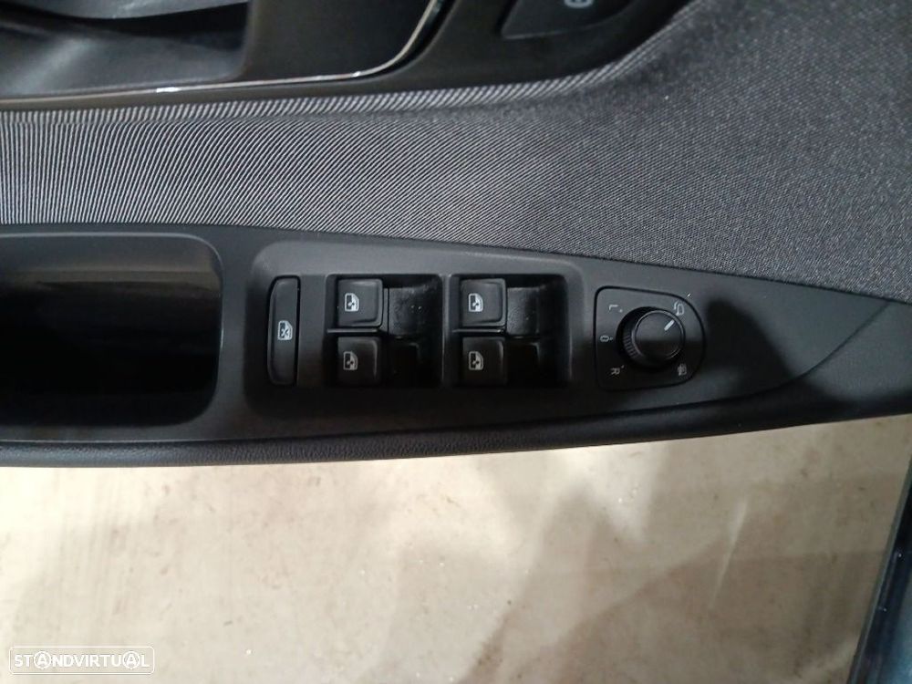 SEAT Leon ST 1.6 TDI Style S/S - 12