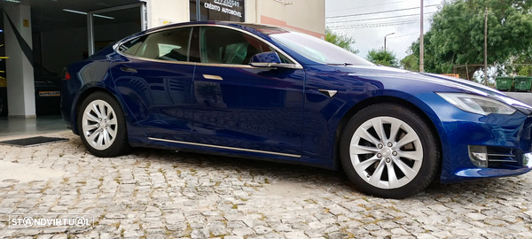 Tesla Model S 75D