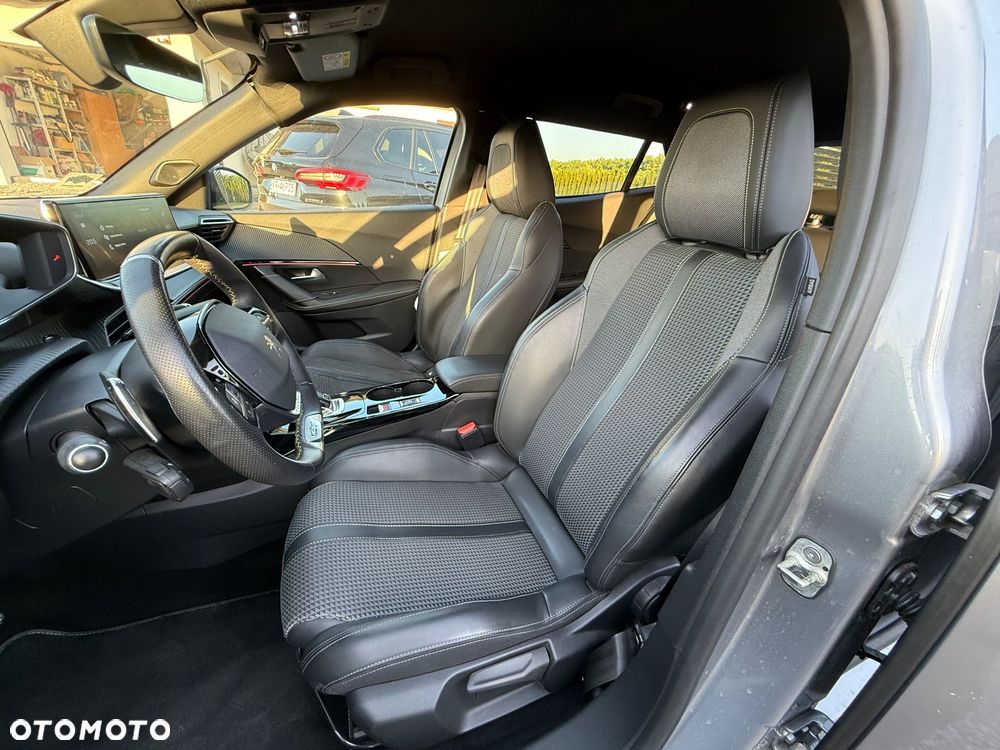 Peugeot 2008 1.5 BlueHDi GT S&S EAT8 - 6