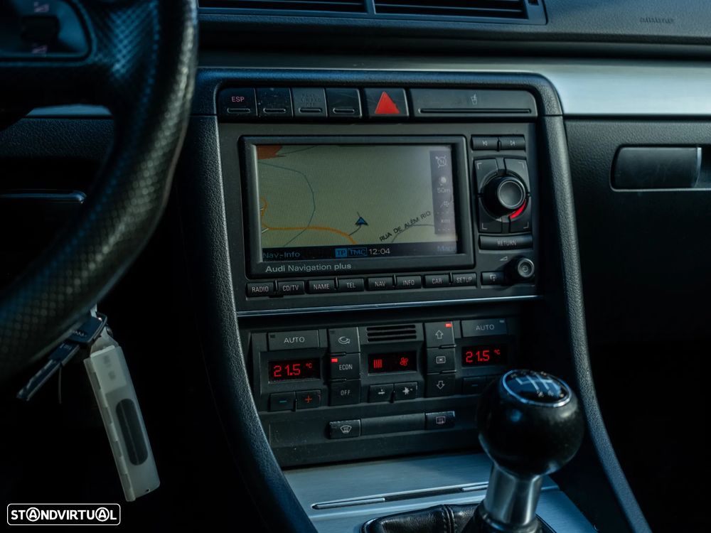 Audi A4 Avant 2.0 TDi S-line - 9