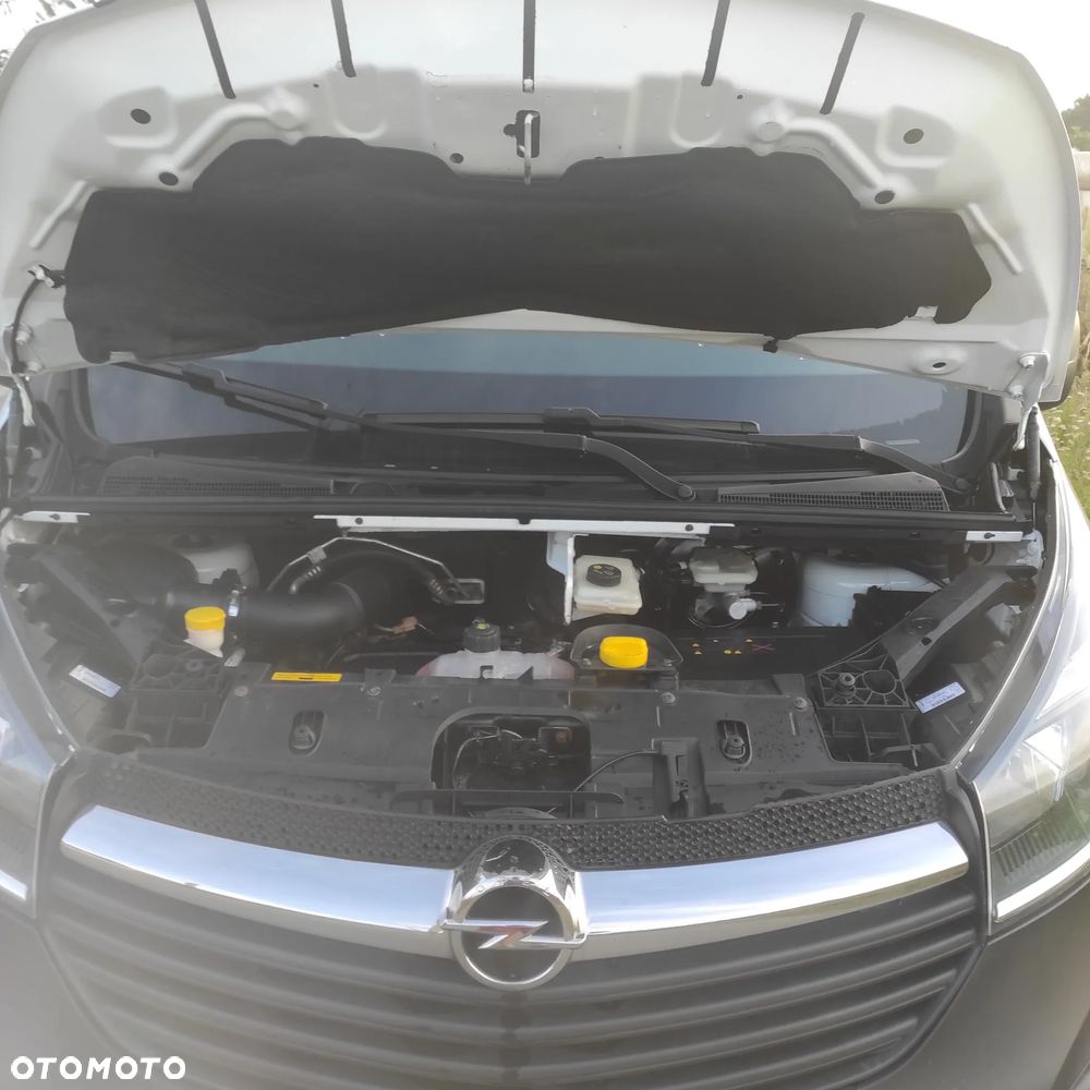 Opel Vivaro - 20
