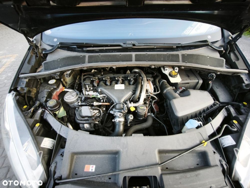 Ford S-Max - 19