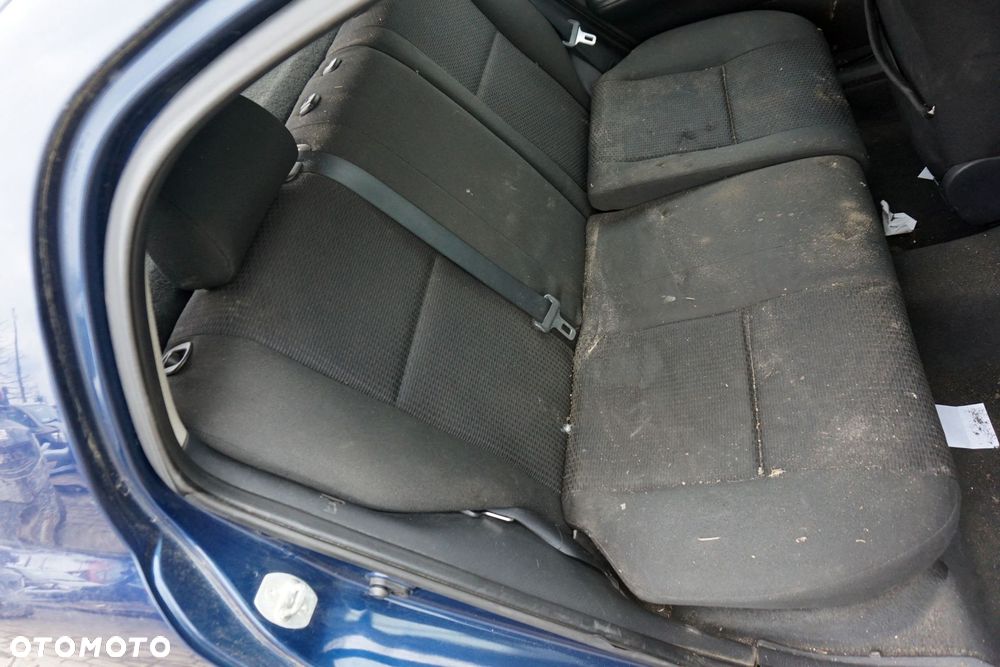 TOYOTA COROLLA E12 LIFT 5D HB 8P4 1.4 D4D KM GRANATOWY na części - 11