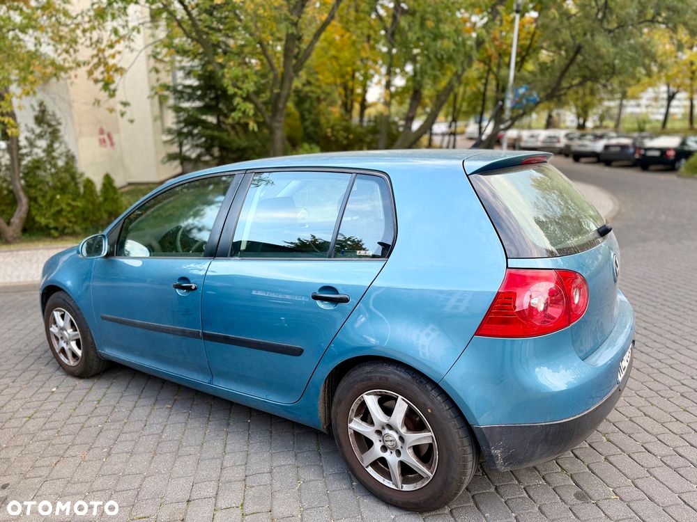 Volkswagen Golf 1.6 Comfortline - 3