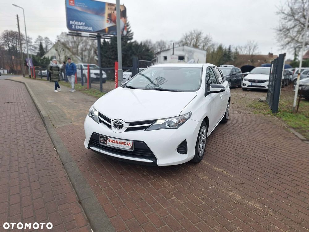 Toyota Auris 1.33 Dual-VVT-i - 2