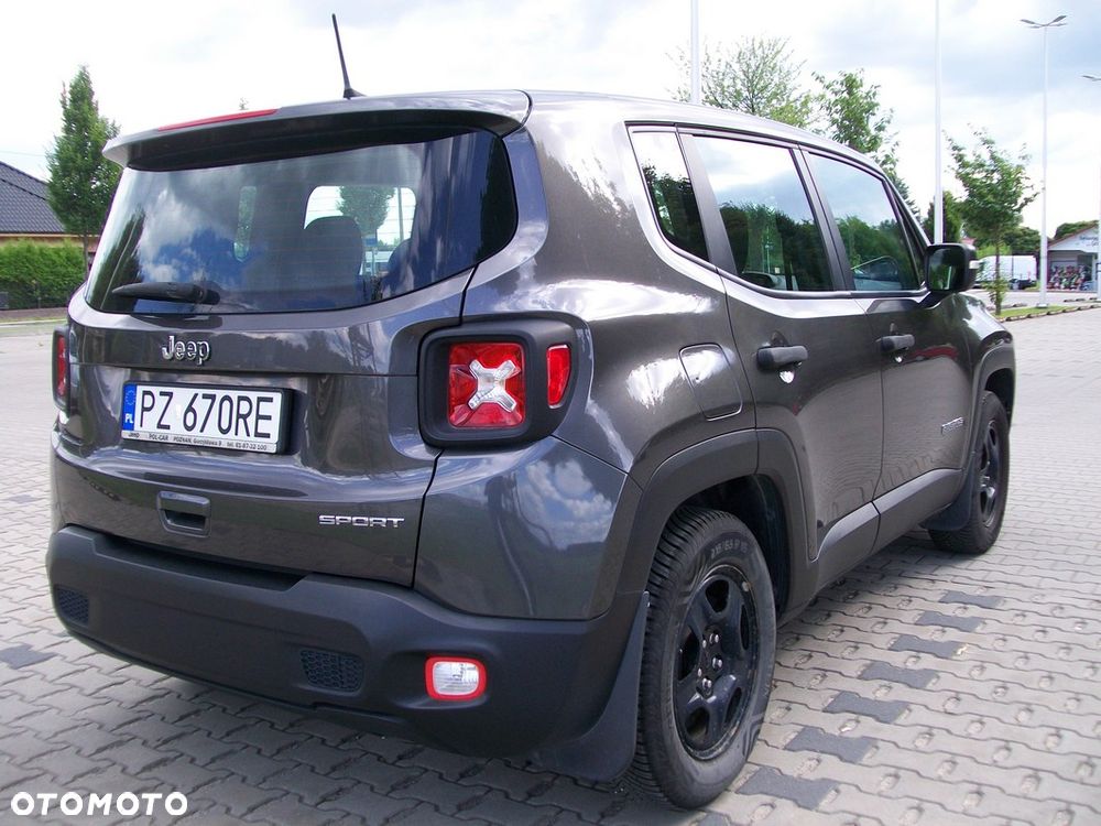 Jeep Renegade 1.6 E-TorQ Sport FWD - 9