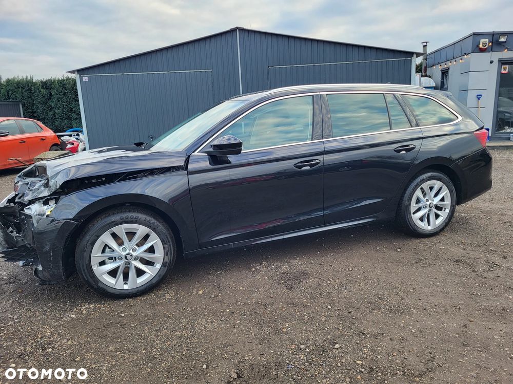 Skoda Octavia 1.5 TSI mHEV DSG Selection - 4