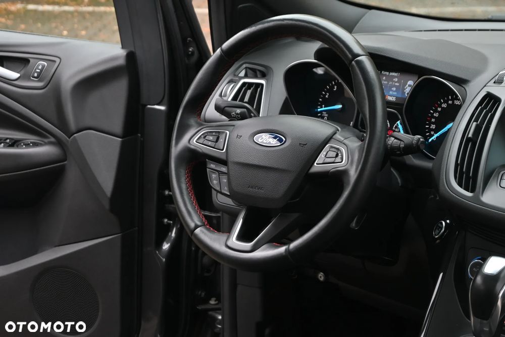 Ford Kuga 1.5 EcoBoost 4x4 ST-Line - 26